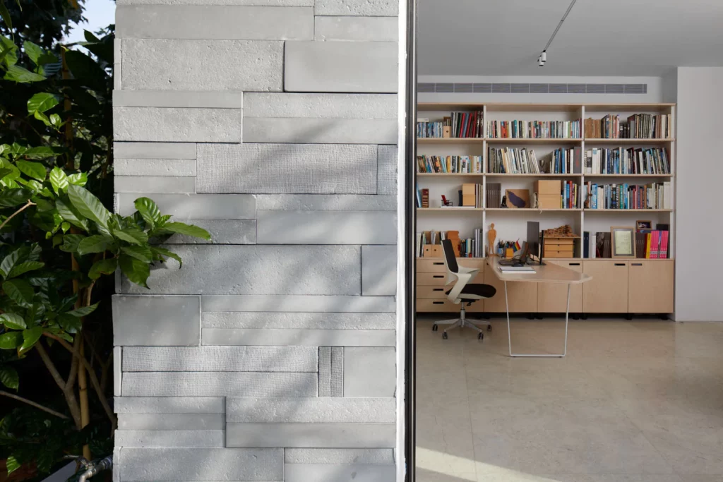 Linear color 010, Outdoor wall cladding